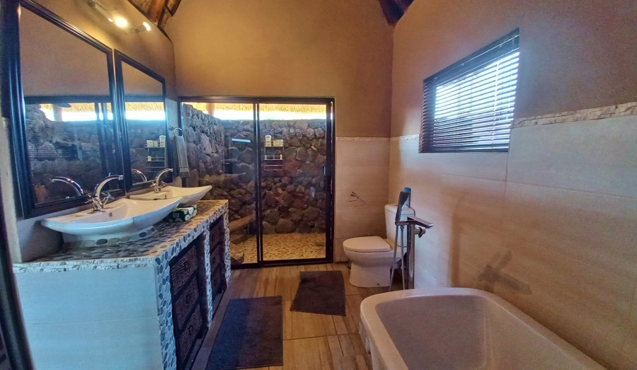 7 Bedroom Property for Sale in Vaalwater Limpopo