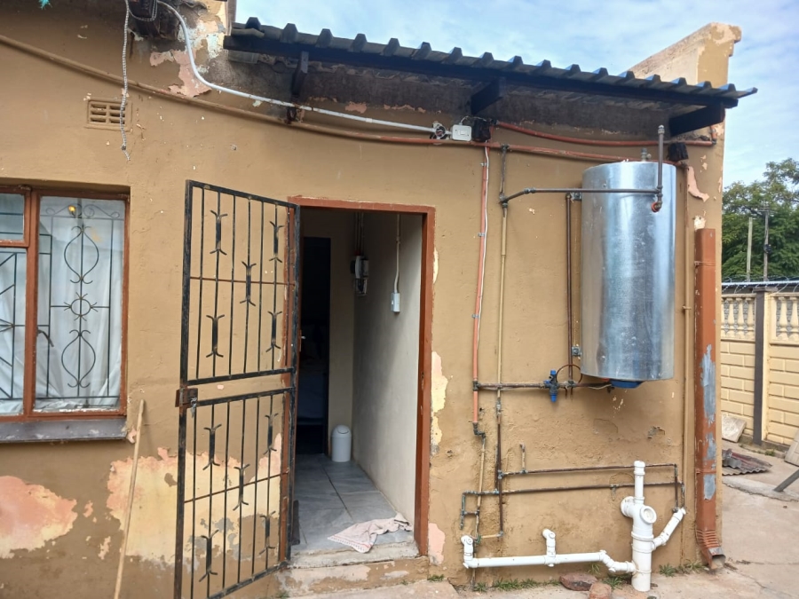 4 Bedroom Property for Sale in Seshego B Limpopo