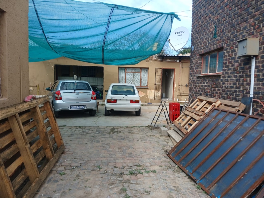 4 Bedroom Property for Sale in Seshego B Limpopo