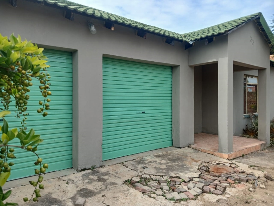 3 Bedroom Property for Sale in Seshego 9B Limpopo