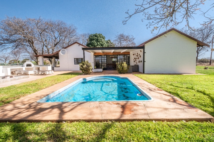 18 Bedroom Property for Sale in Tom Burke Limpopo