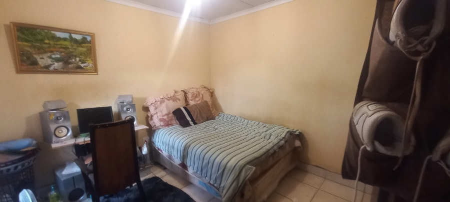 5 Bedroom Property for Sale in Flora Park Limpopo