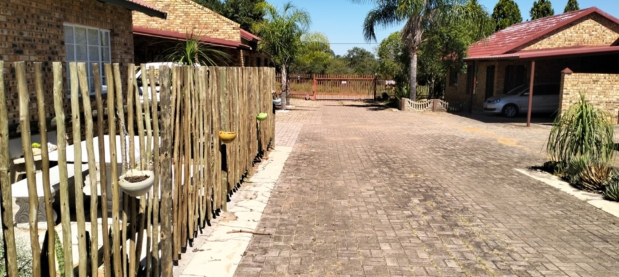 2 Bedroom Property for Sale in Modimolle Limpopo