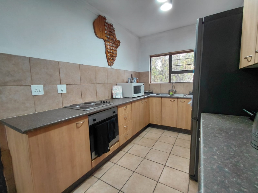 1 Bedroom Property for Sale in Hospitaalpark Limpopo