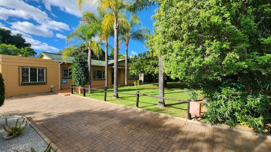 3 Bedroom Property for Sale in Hospitaalpark Limpopo