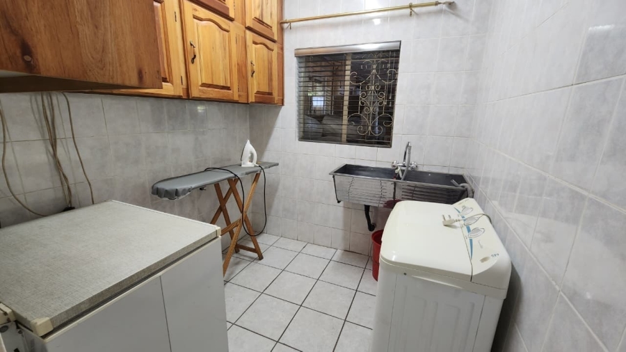 3 Bedroom Property for Sale in Hospitaalpark Limpopo