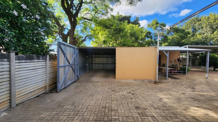 3 Bedroom Property for Sale in Hospitaalpark Limpopo