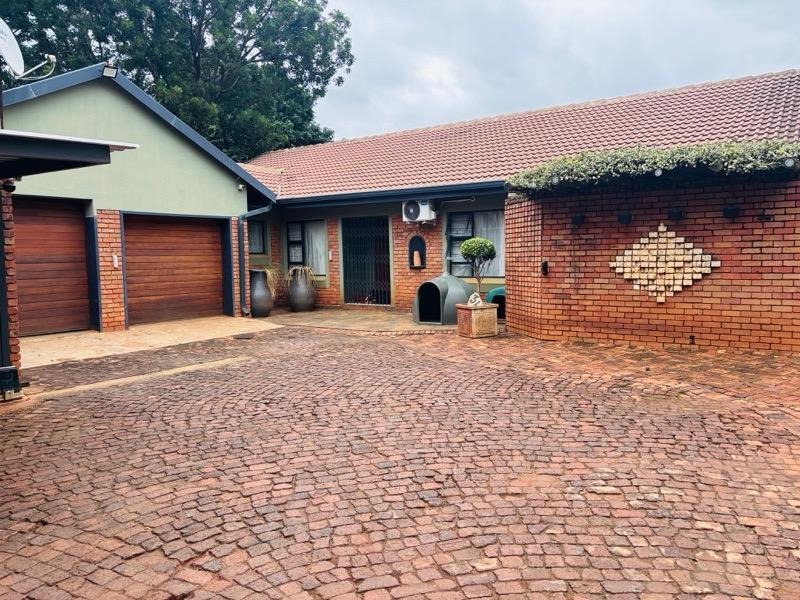 4 Bedroom Property for Sale in Chroompark Limpopo