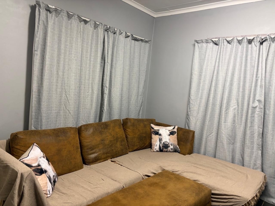 4 Bedroom Property for Sale in Chroompark Limpopo