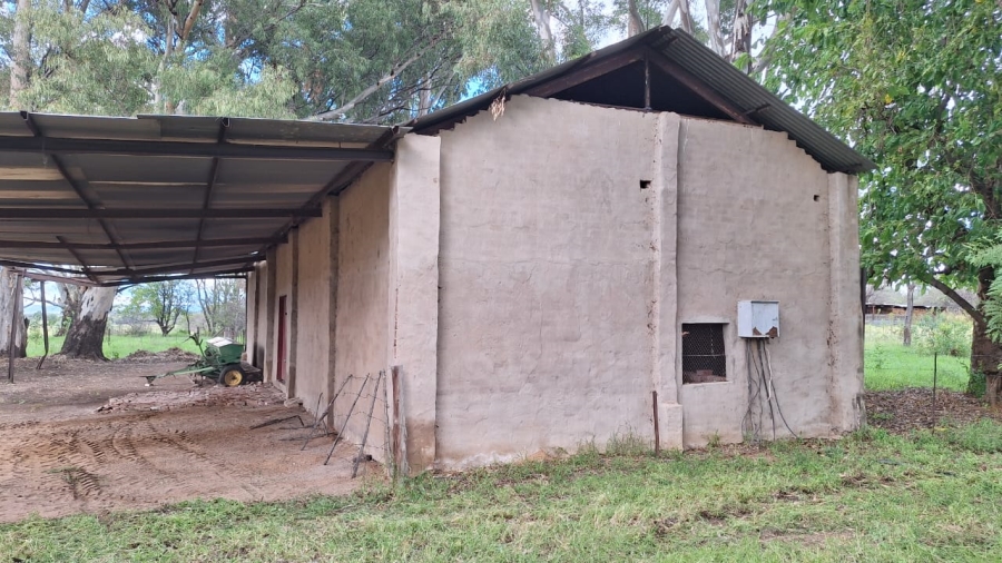 6 Bedroom Property for Sale in Modimolle Limpopo