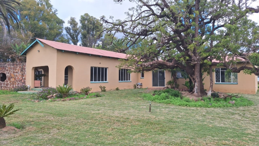 6 Bedroom Property for Sale in Modimolle Limpopo