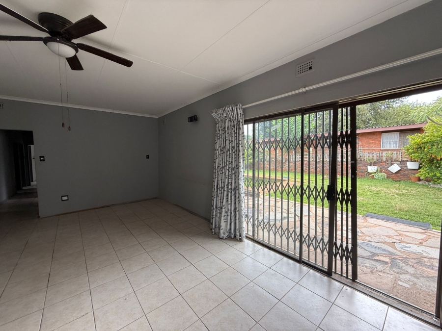 4 Bedroom Property for Sale in Kameeldoringpark Limpopo