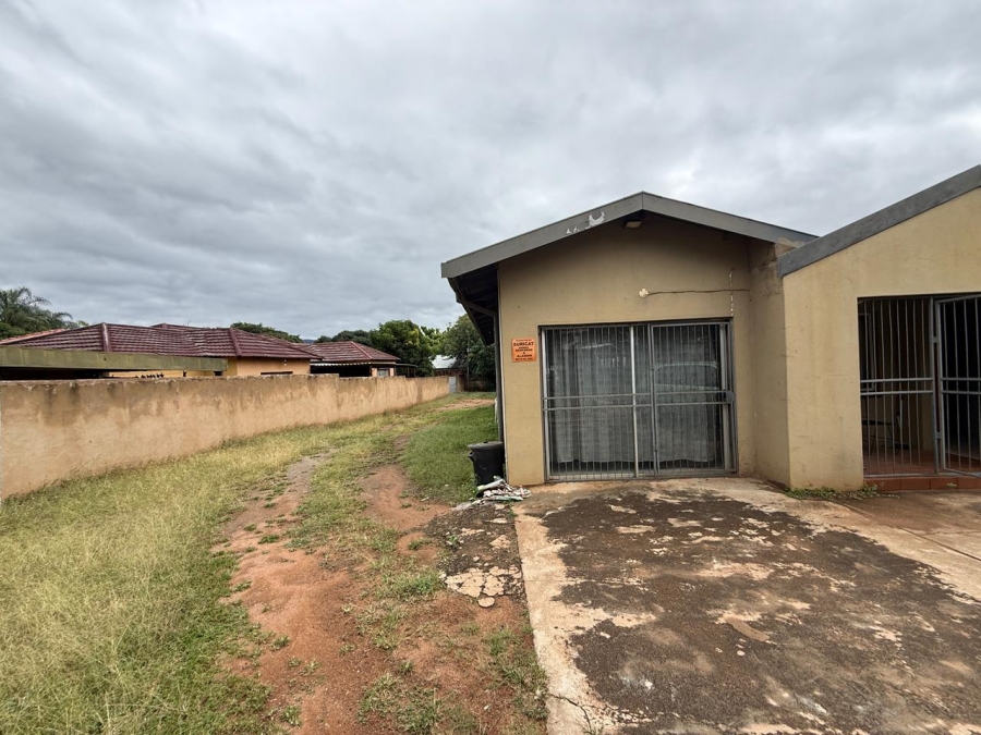 4 Bedroom Property for Sale in Kameeldoringpark Limpopo