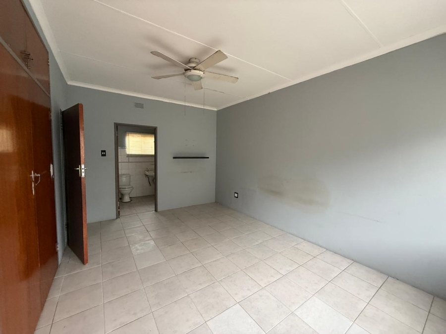4 Bedroom Property for Sale in Kameeldoringpark Limpopo