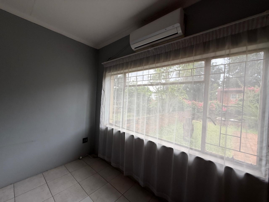 4 Bedroom Property for Sale in Kameeldoringpark Limpopo