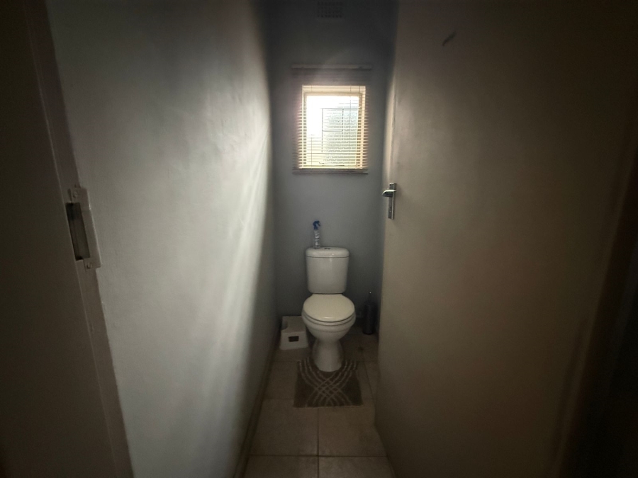 4 Bedroom Property for Sale in Kameeldoringpark Limpopo