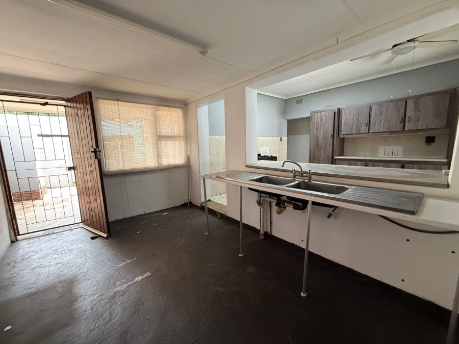 4 Bedroom Property for Sale in Kameeldoringpark Limpopo