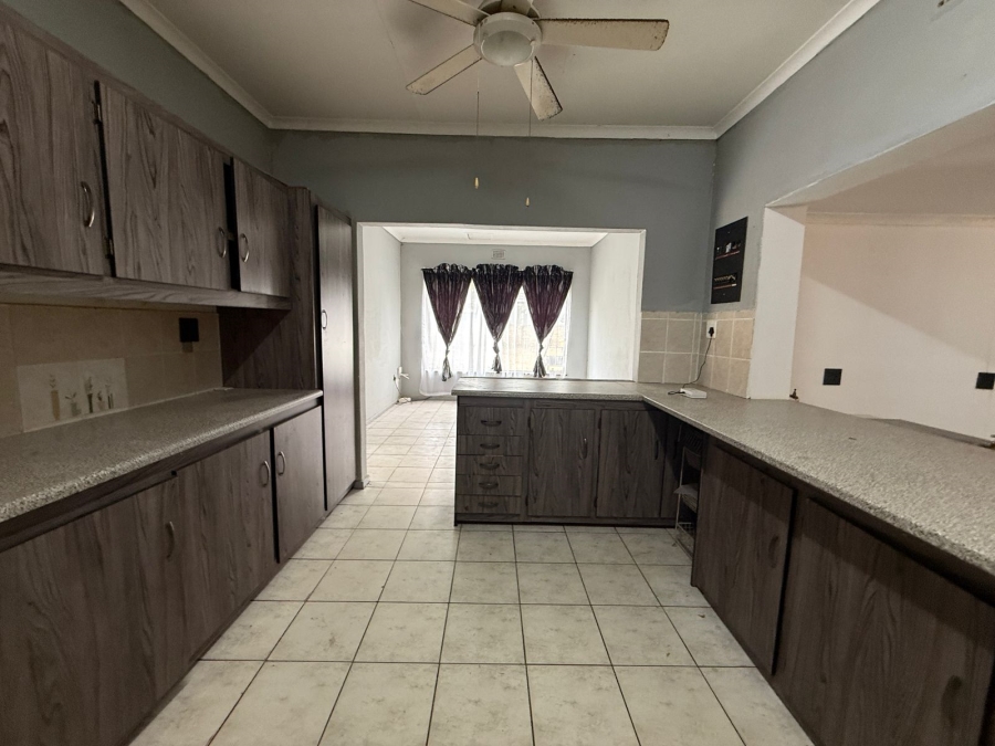 4 Bedroom Property for Sale in Kameeldoringpark Limpopo