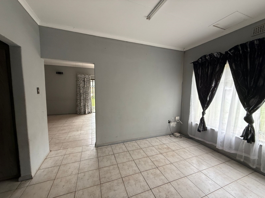 4 Bedroom Property for Sale in Kameeldoringpark Limpopo