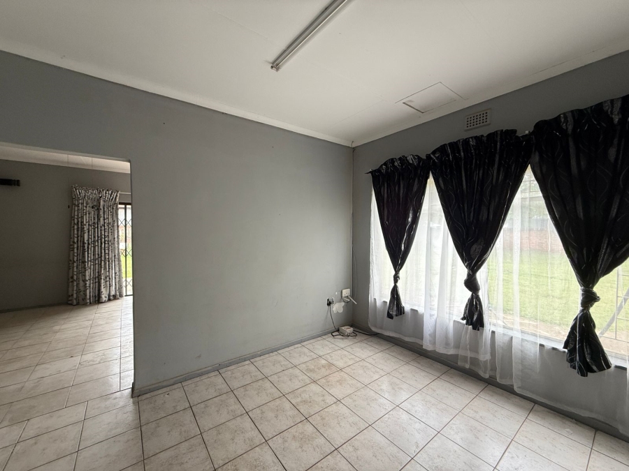 4 Bedroom Property for Sale in Kameeldoringpark Limpopo