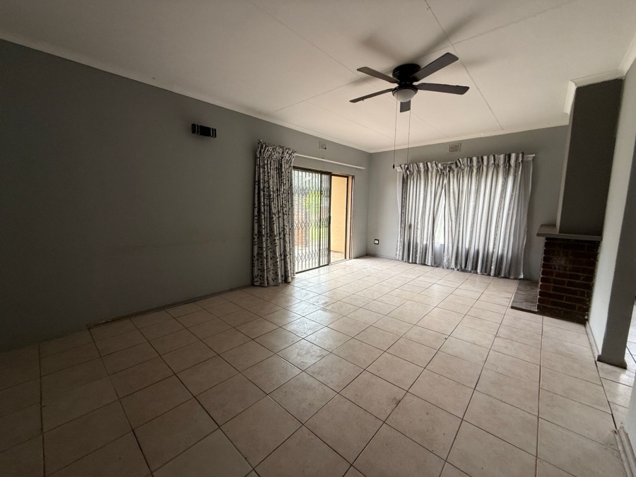 4 Bedroom Property for Sale in Kameeldoringpark Limpopo