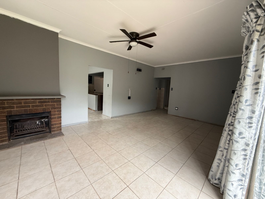 4 Bedroom Property for Sale in Kameeldoringpark Limpopo