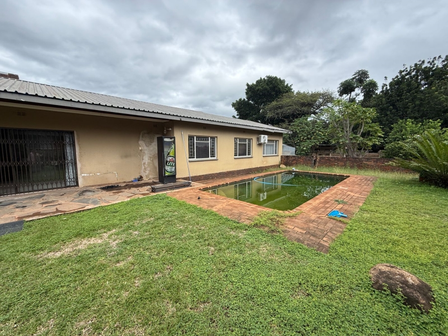 4 Bedroom Property for Sale in Kameeldoringpark Limpopo