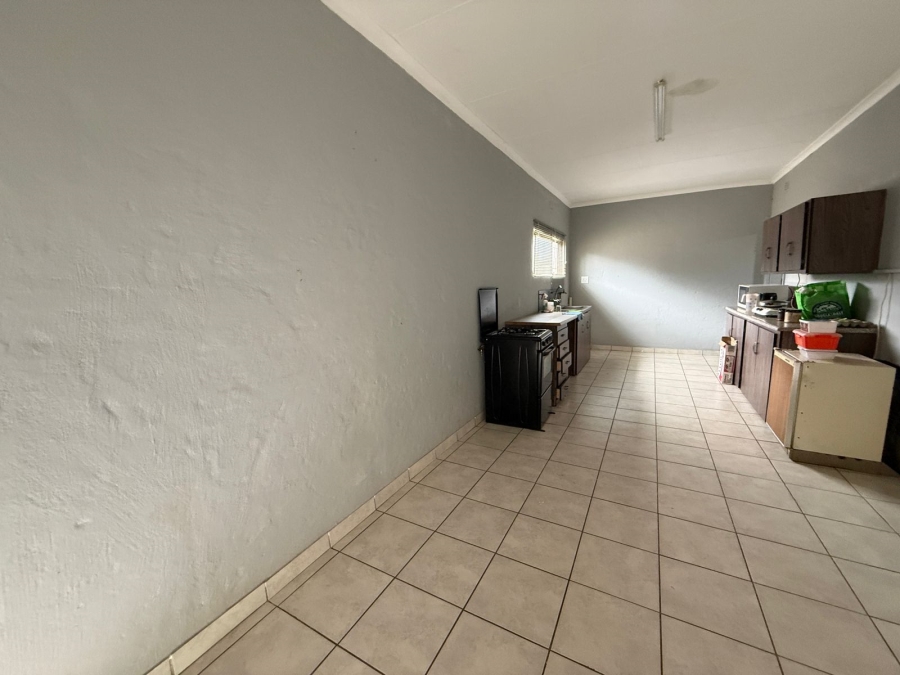 4 Bedroom Property for Sale in Kameeldoringpark Limpopo
