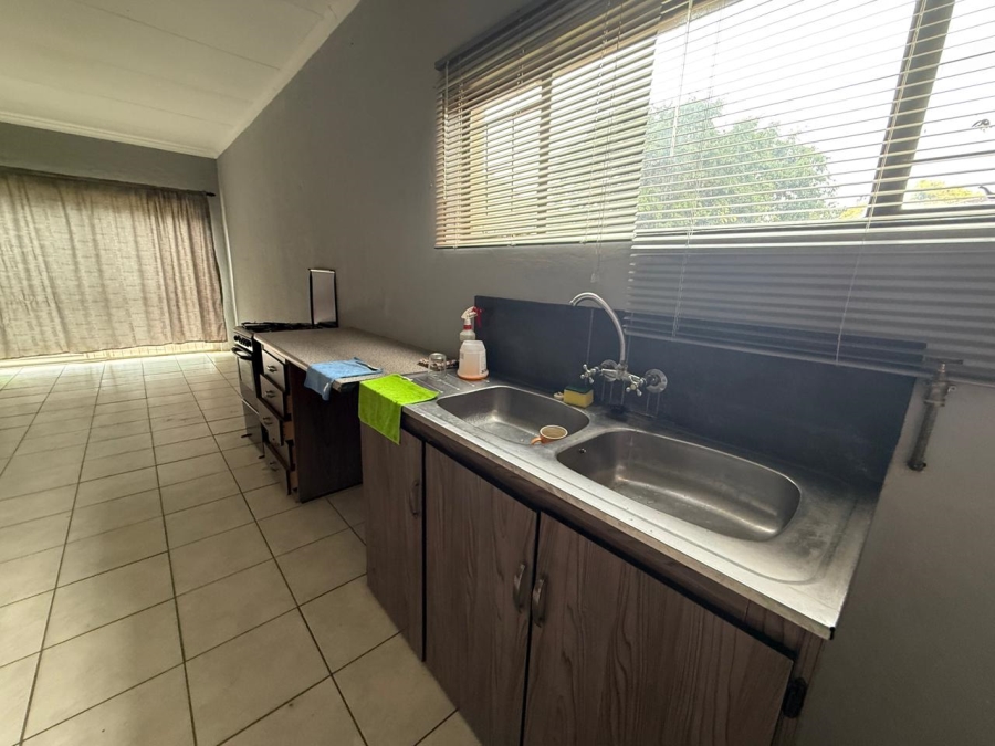 4 Bedroom Property for Sale in Kameeldoringpark Limpopo