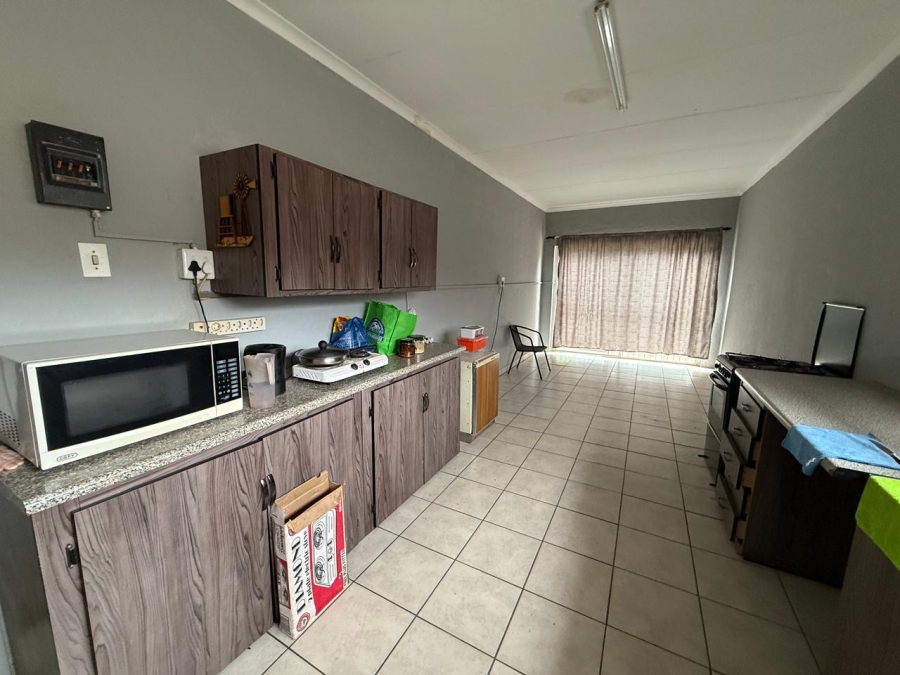 4 Bedroom Property for Sale in Kameeldoringpark Limpopo