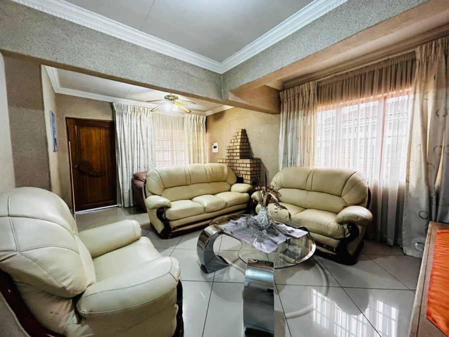 3 Bedroom Property for Sale in Akasia Limpopo