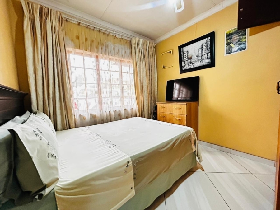 3 Bedroom Property for Sale in Akasia Limpopo