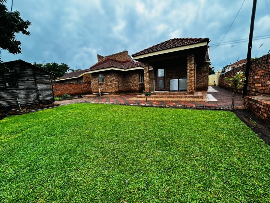 3 Bedroom Property for Sale in Akasia Limpopo