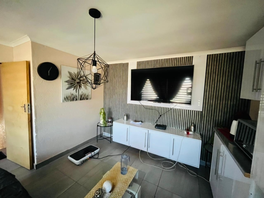 5 Bedroom Property for Sale in Phalaborwa Rural Limpopo
