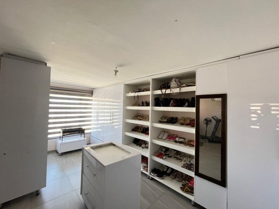 5 Bedroom Property for Sale in Phalaborwa Rural Limpopo