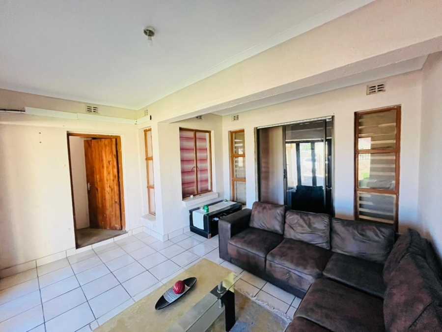 5 Bedroom Property for Sale in Phalaborwa Rural Limpopo