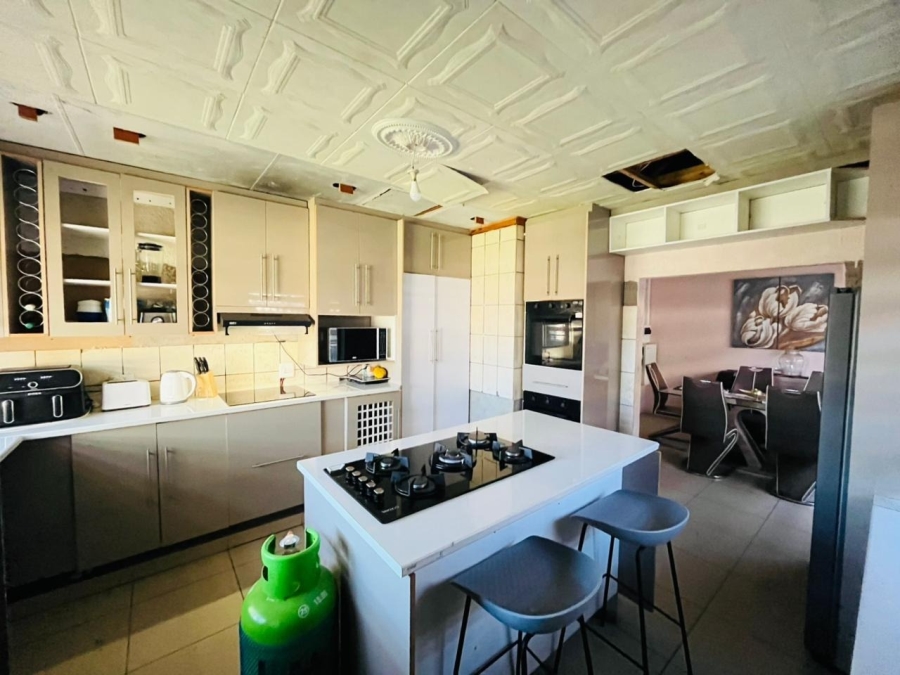 5 Bedroom Property for Sale in Phalaborwa Rural Limpopo