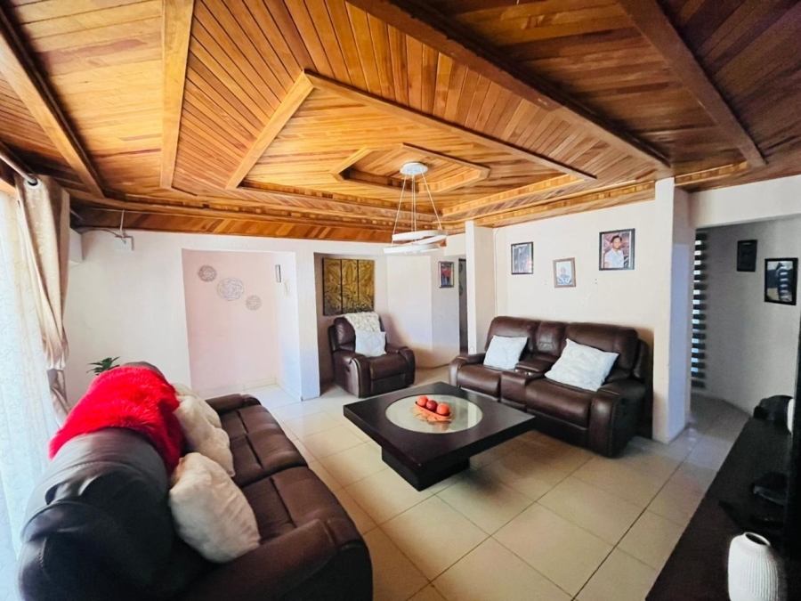 5 Bedroom Property for Sale in Phalaborwa Rural Limpopo