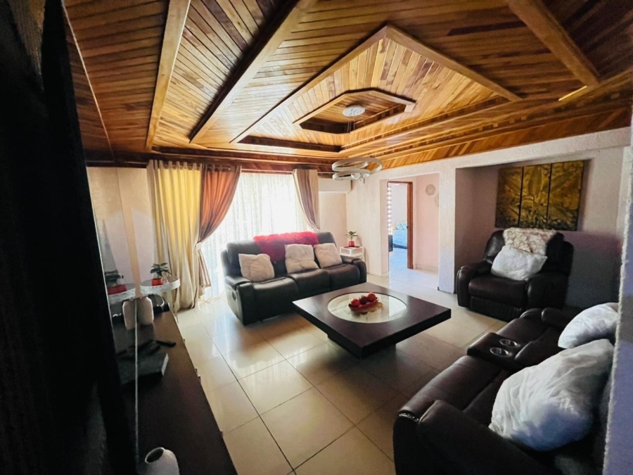 5 Bedroom Property for Sale in Phalaborwa Rural Limpopo