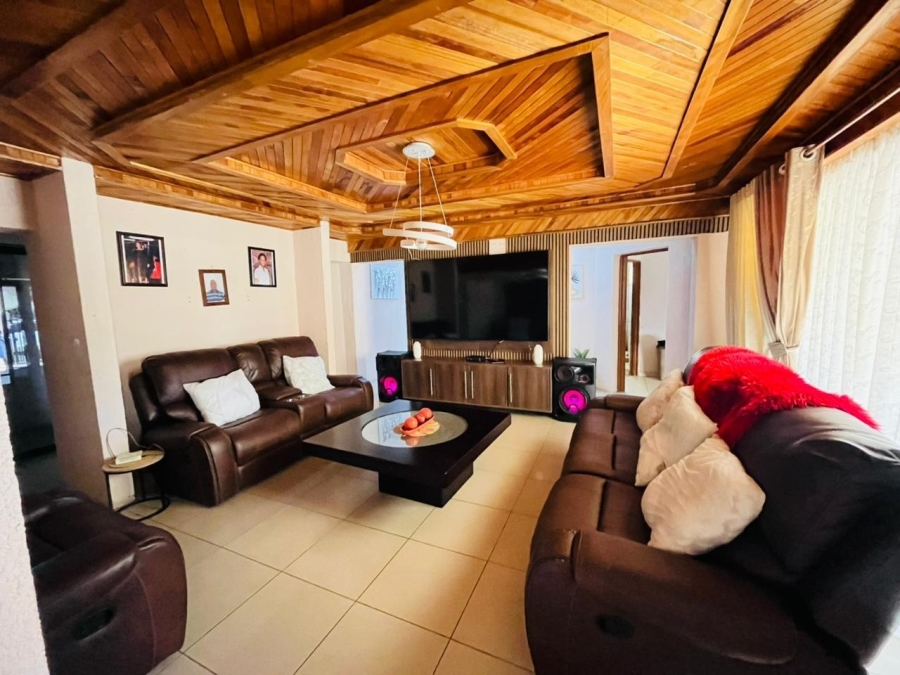 5 Bedroom Property for Sale in Phalaborwa Rural Limpopo