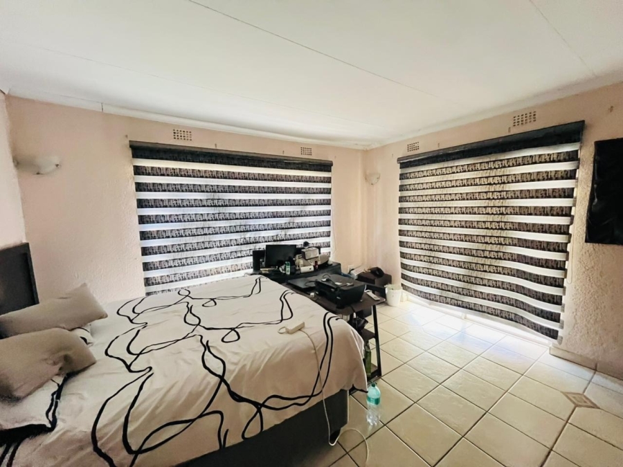 5 Bedroom Property for Sale in Phalaborwa Rural Limpopo