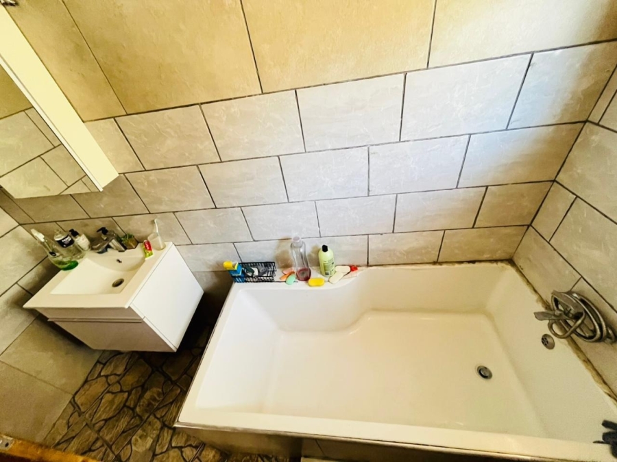 5 Bedroom Property for Sale in Phalaborwa Rural Limpopo