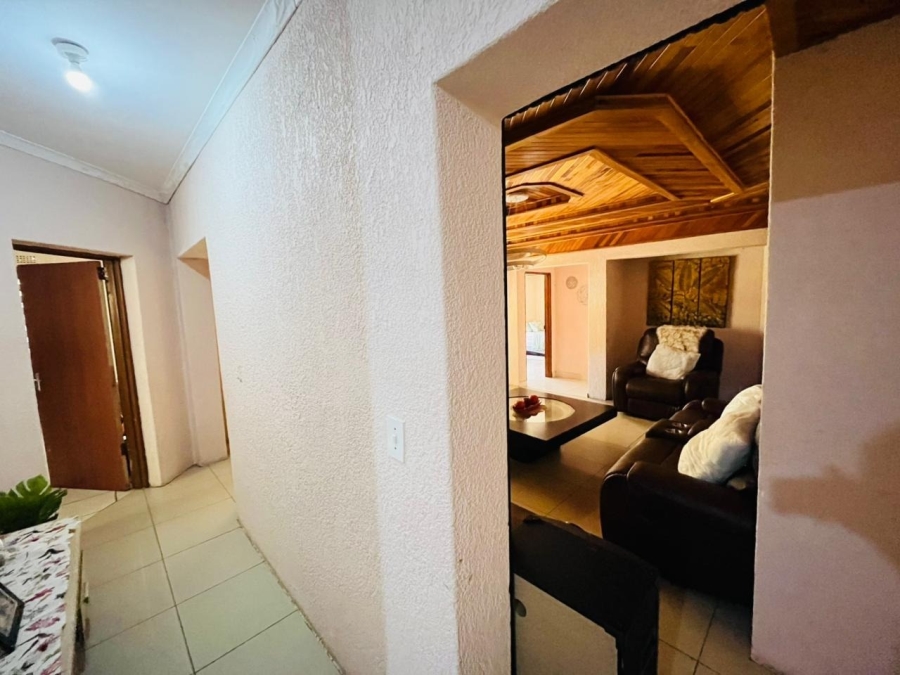 5 Bedroom Property for Sale in Phalaborwa Rural Limpopo