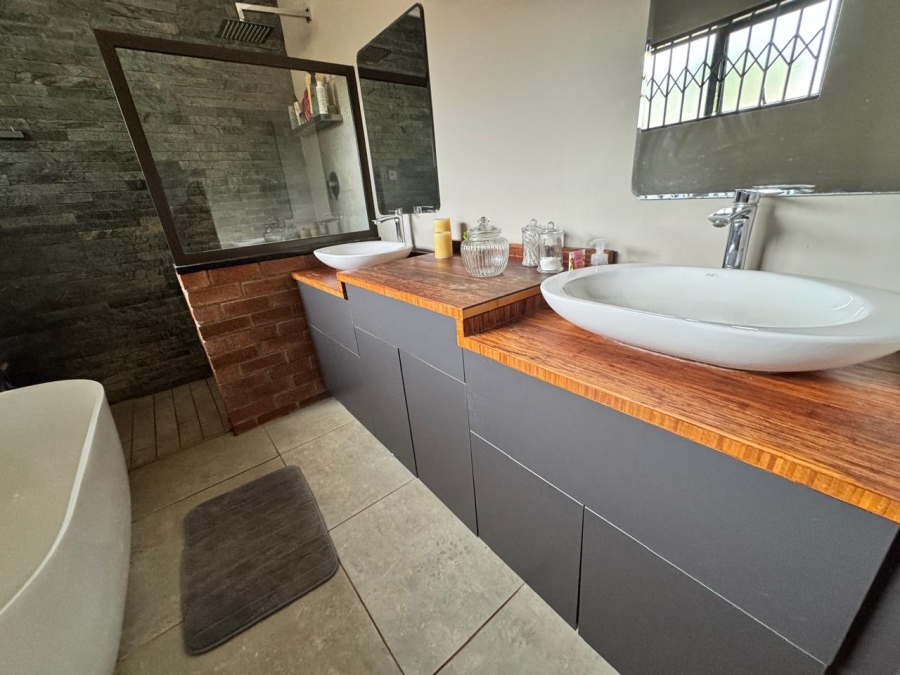 4 Bedroom Property for Sale in Kameeldoringpark Limpopo