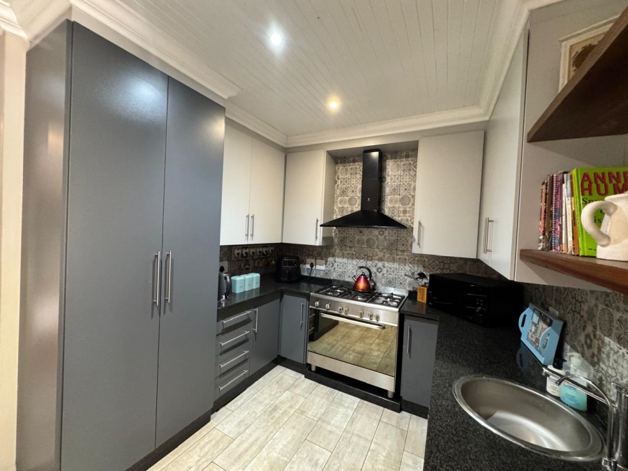 4 Bedroom Property for Sale in Kameeldoringpark Limpopo