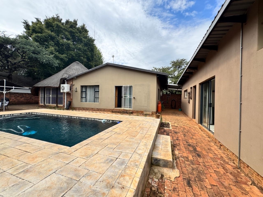 4 Bedroom Property for Sale in Kameeldoringpark Limpopo