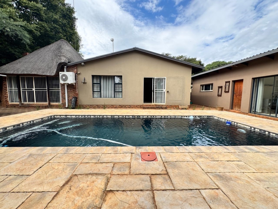 4 Bedroom Property for Sale in Kameeldoringpark Limpopo