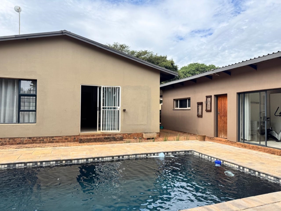 4 Bedroom Property for Sale in Kameeldoringpark Limpopo