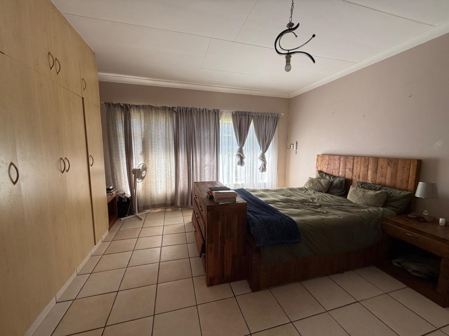 4 Bedroom Property for Sale in Kameeldoringpark Limpopo