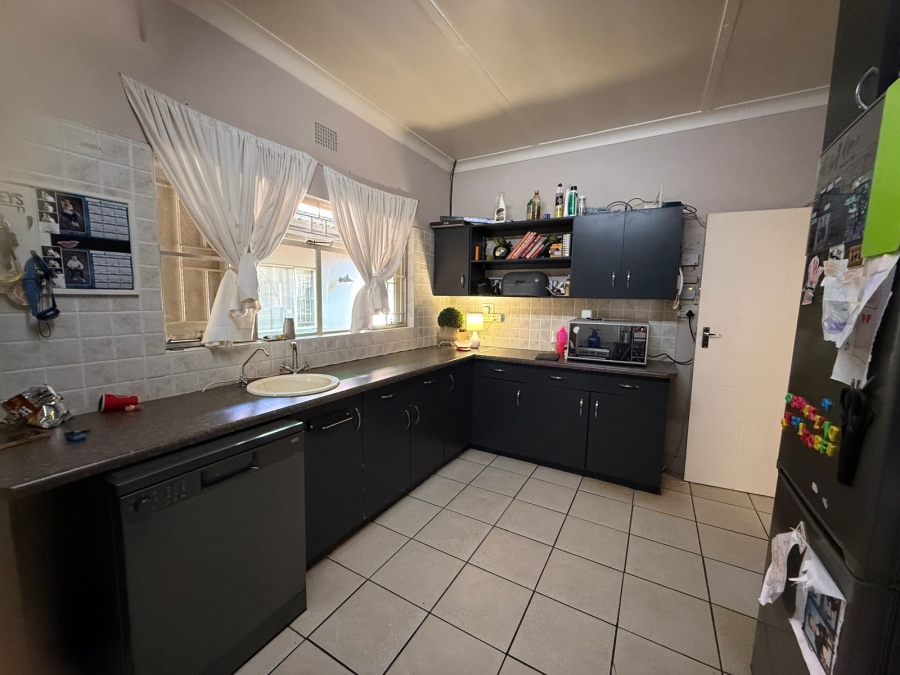 4 Bedroom Property for Sale in Kameeldoringpark Limpopo